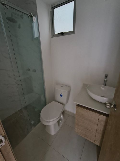 Apartamento de 3 alcobas en venta en Cr. Los Naranjos, Jamundí, 65 m² · foto 16 de 17