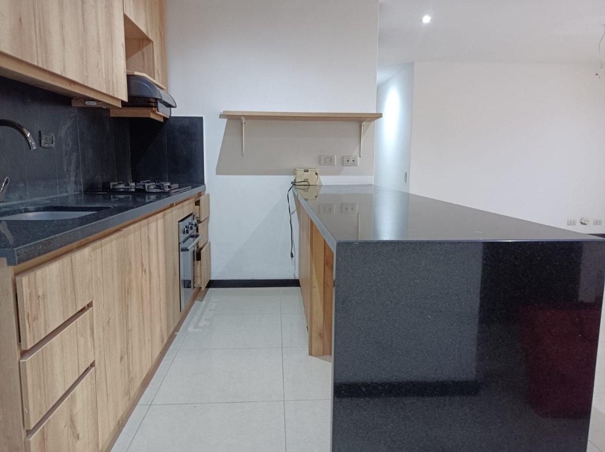 Apartamento en arriendo en Cola Del Zorro, Medellín · foto 4 de 23