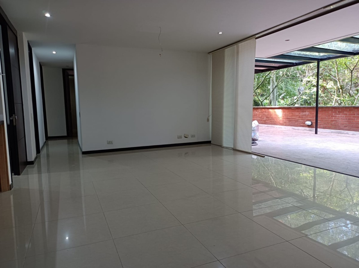 Apartamento en arriendo en Cola Del Zorro, Medellín · foto 8 de 23