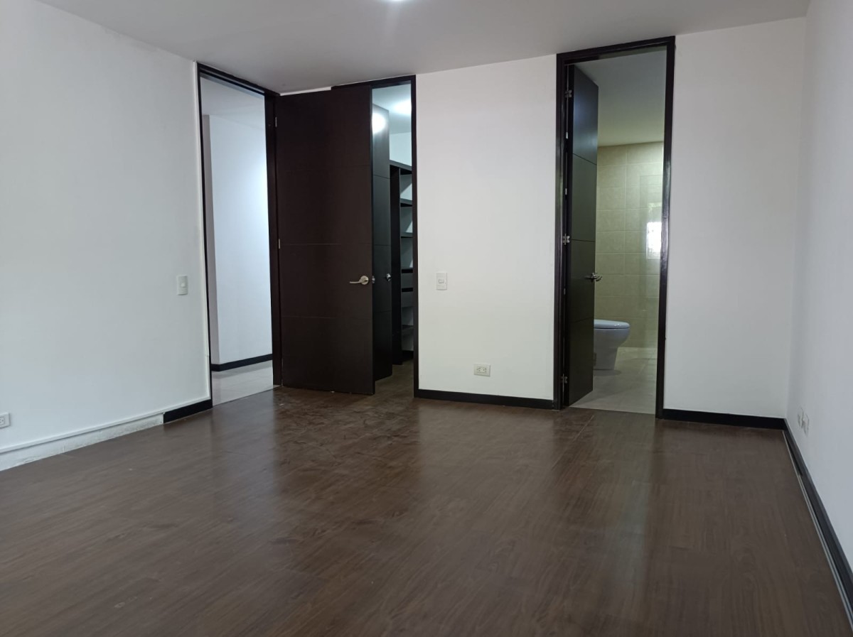 Apartamento en arriendo en Cola Del Zorro, Medellín · foto 10 de 23