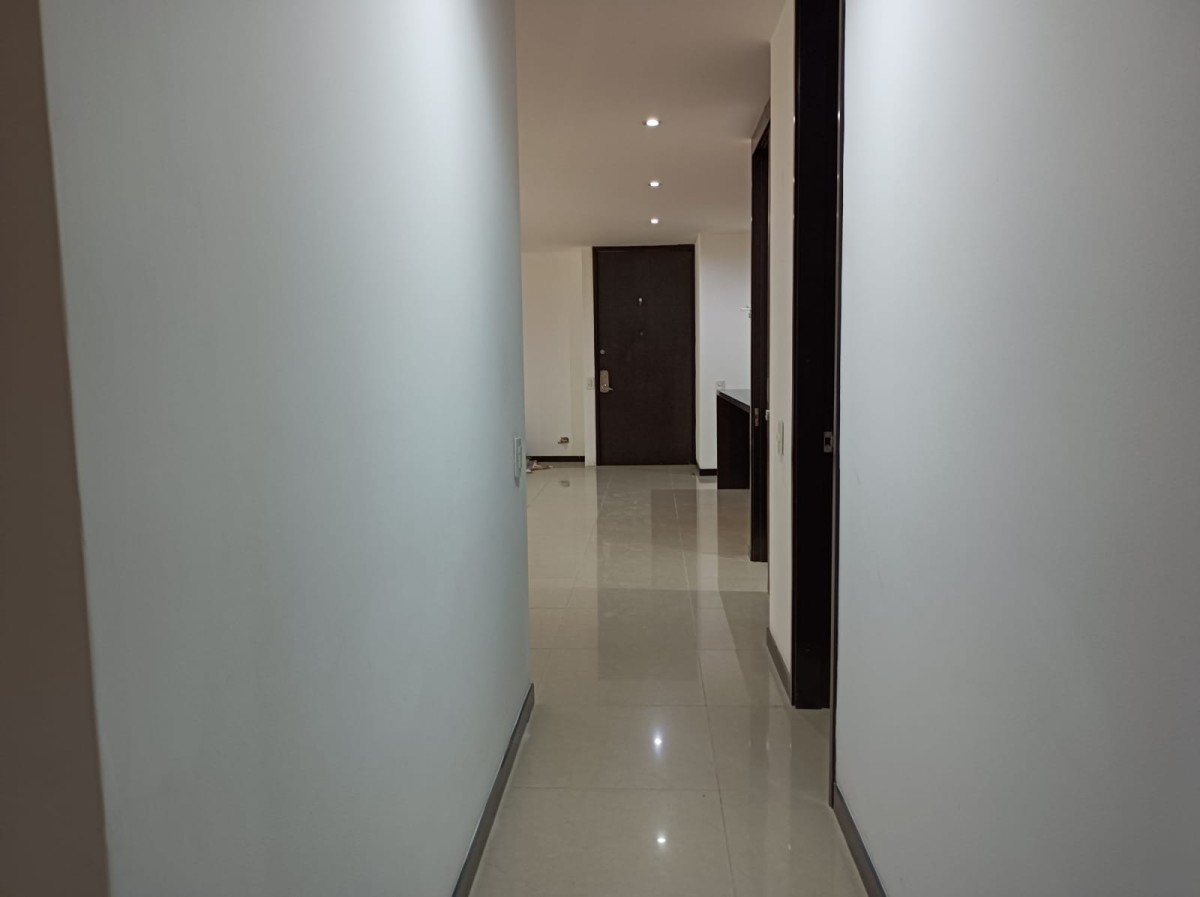 Apartamento en arriendo en Cola Del Zorro, Medellín · foto 14 de 23