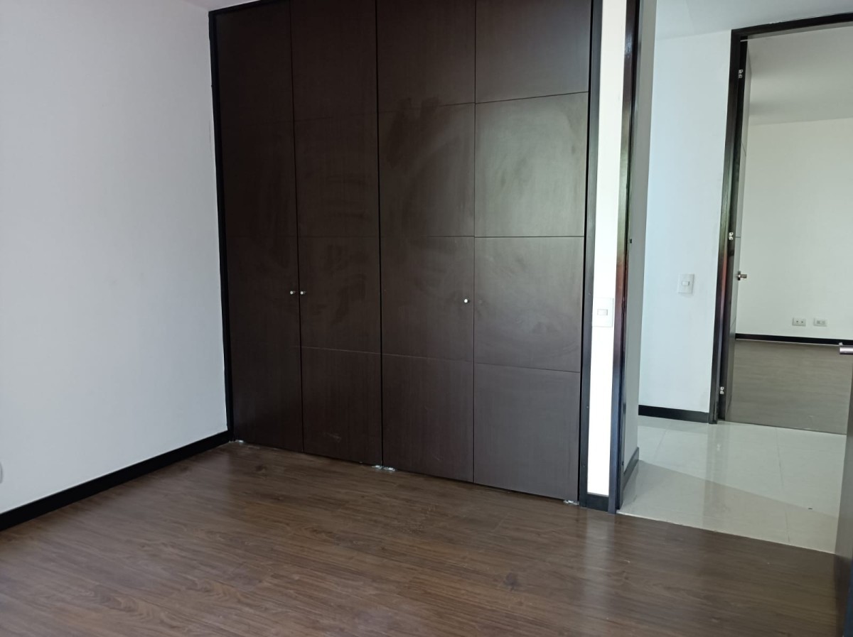Apartamento en arriendo en Cola Del Zorro, Medellín · foto 18 de 23