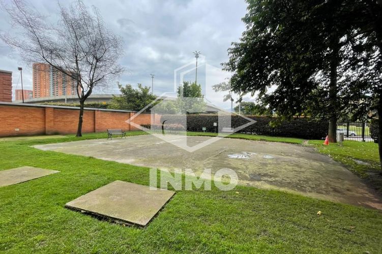 Apartamento de 5 alcobas en venta en Sotileza, Bogotá, 300 m² · foto 3 de 24