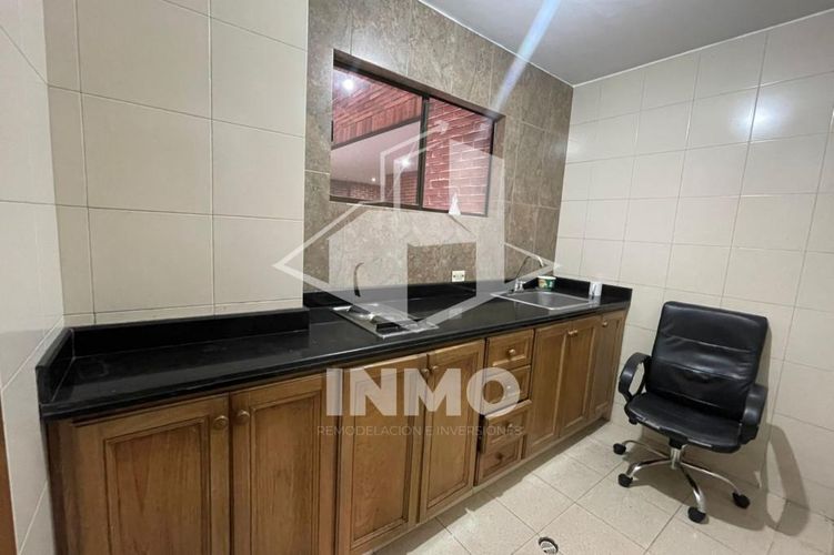 Apartamento de 5 alcobas en venta en Sotileza, Bogotá, 300 m² · foto 5 de 24