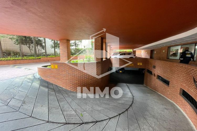 Apartamento de 5 alcobas en venta en Sotileza, Bogotá, 300 m² · foto 9 de 24