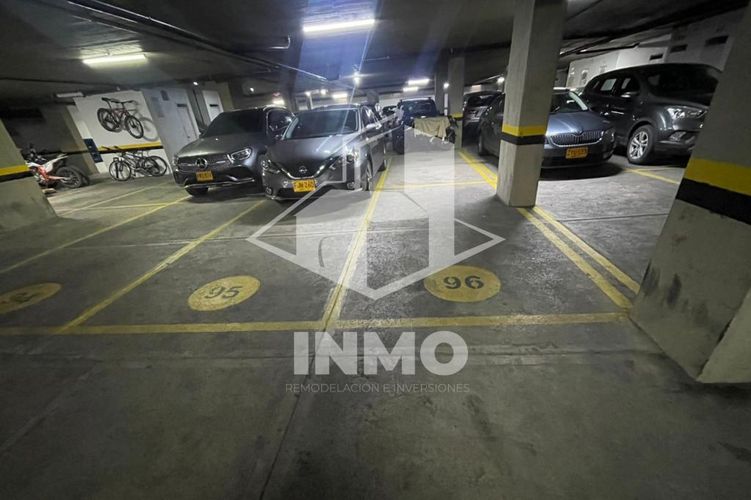 Apartamento de 5 alcobas en venta en Sotileza, Bogotá, 300 m² · foto 12 de 24