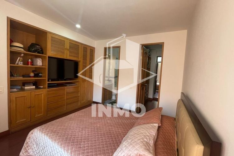 Apartamento de 5 alcobas en venta en Sotileza, Bogotá, 300 m² · foto 21 de 24