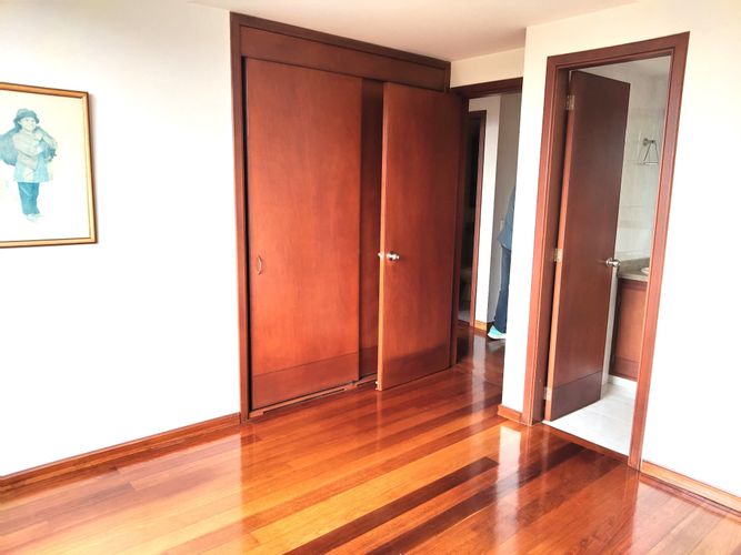 Apartamento de 4 alcobas en venta en Lagos De Cordoba, Bogotá, 172 m² · foto 7 de 24