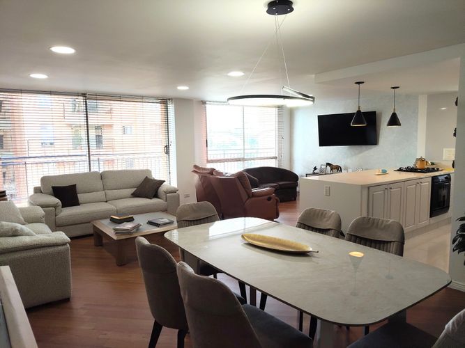 Apartamento de 4 alcobas en venta en Lagos De Cordoba, Bogotá, 172 m² · foto 2 de 24