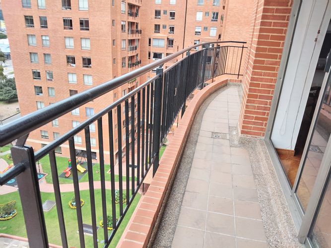 Apartamento de 4 alcobas en venta en Lagos De Cordoba, Bogotá, 172 m² · foto 6 de 24