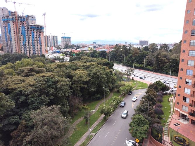 Apartamento de 4 alcobas en venta en Lagos De Cordoba, Bogotá, 172 m² · foto 8 de 24
