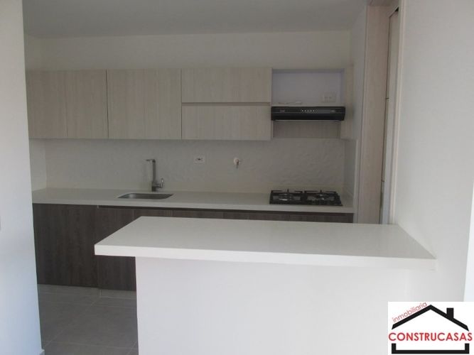 Apartaestudio en venta en Laureles Nogal, Medellín, 54 m² · foto 2 de 21