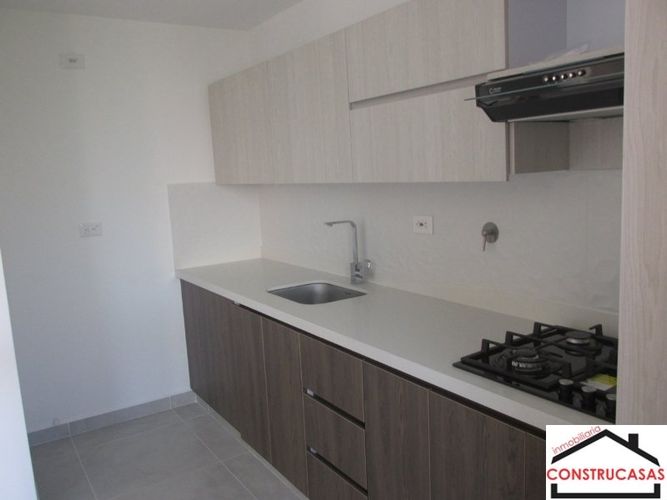 Apartaestudio en venta en Laureles Nogal, Medellín, 54 m² · foto 3 de 21