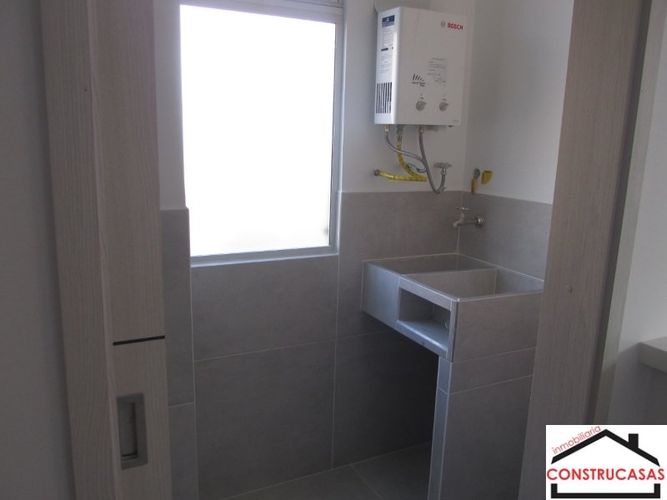 Apartaestudio en venta en Laureles Nogal, Medellín, 54 m² · foto 5 de 21