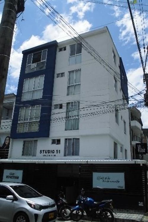 Edificio en venta en Rincon De Piedra Pintada, Ibagué, 481 m² · foto 2 de 24