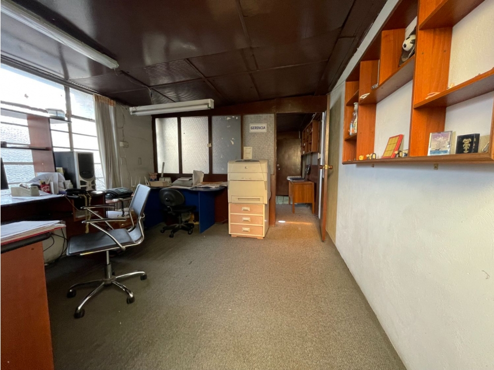 Casa en venta en Las Americas, Bogotá · foto 3 de 24