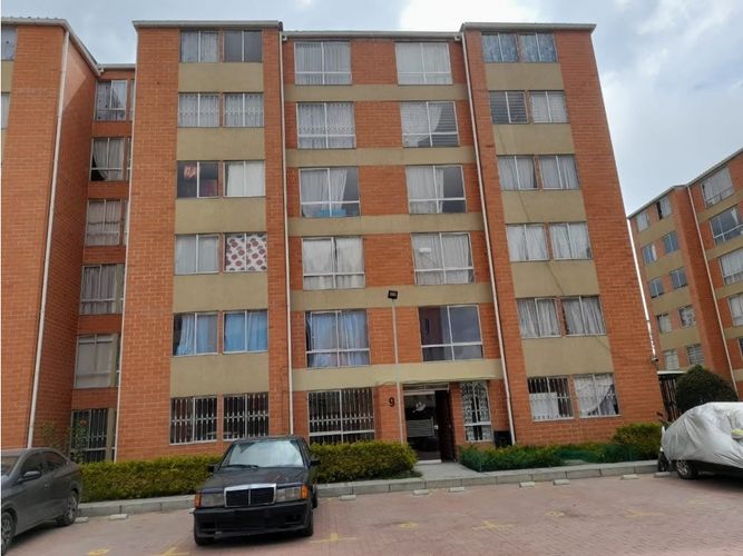 Apartamento de 2 alcobas en venta en Tierra Blanca, Soacha, 45 m² · foto 2 de 9