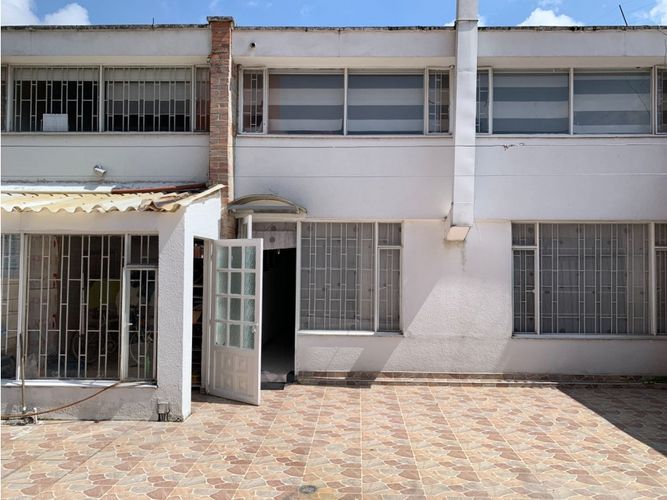 Casa de 4 alcobas en venta en Pontevedra, Bogotá, 256 m² · foto 17 de 24