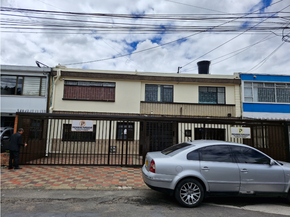 Casa en venta en La Castellana, Bogotá · foto 2 de 24