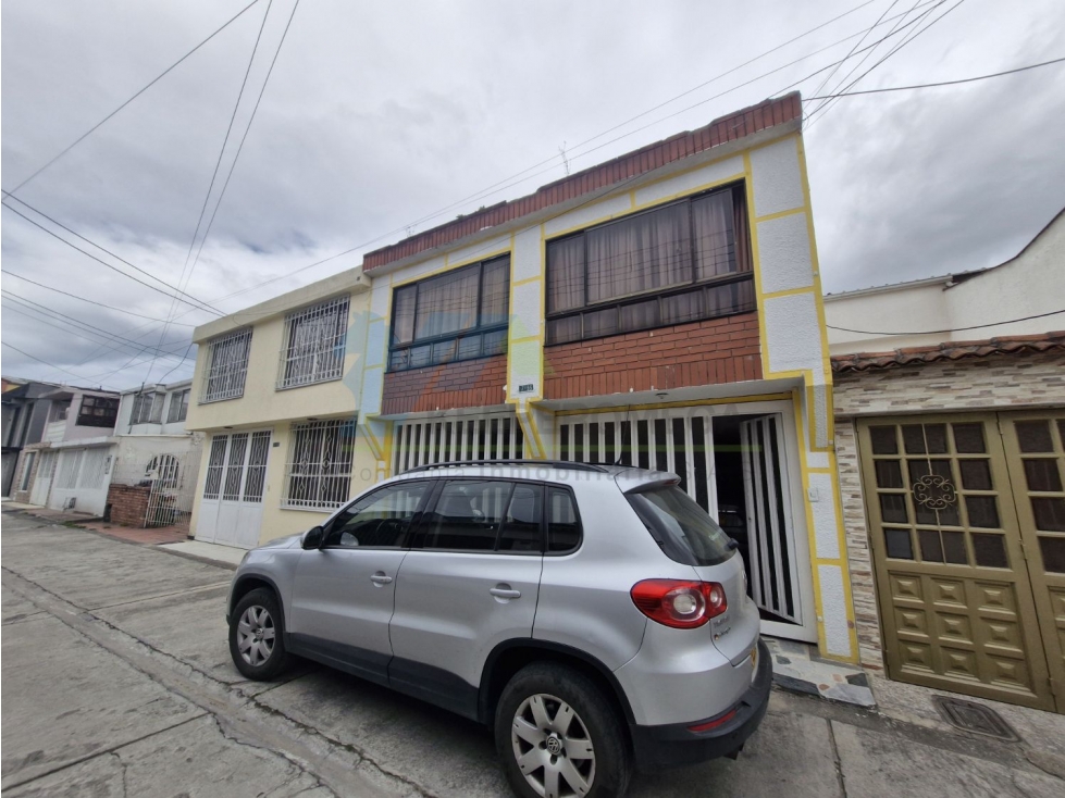 Casa en venta en Castilla, Bogotá · foto 2 de 24