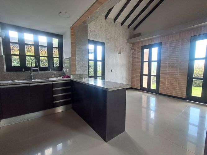Casa de 2 alcobas en arriendo en El Rodeo, Dosquebradas, 250 m² · foto 2 de 12