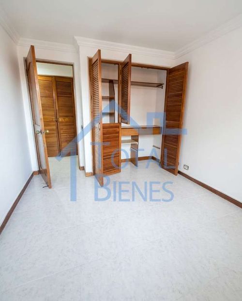 Apartamento de 3 alcobas en venta en Laureles, Medellín, 115 m² · foto 20 de 22