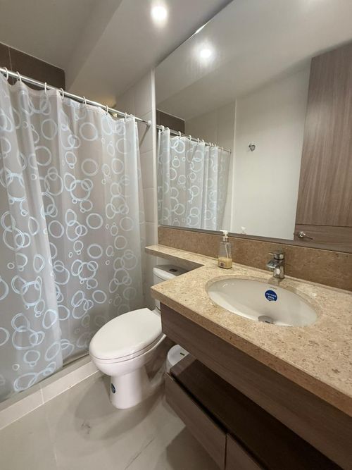 Apartamento de 3 alcobas en venta en Las Palmas, Ricaurte, 82 m² · foto 10 de 14