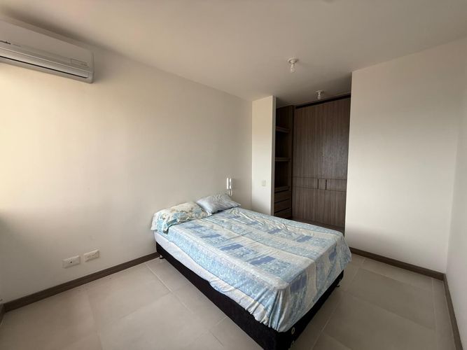 Apartamento de 3 alcobas en venta en Las Palmas, Ricaurte, 82 m² · foto 7 de 14