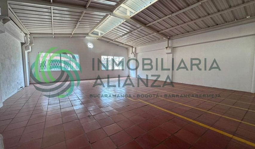 Bodega en arriendo en Chimita Zona Industrial, Girón, 300 m² · foto 13 de 15