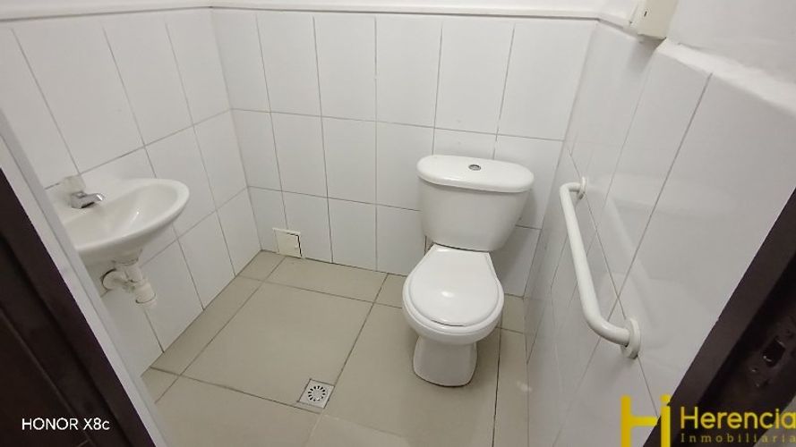 Local en arriendo en Estadio, Medellín, 600 m² · foto 6 de 24