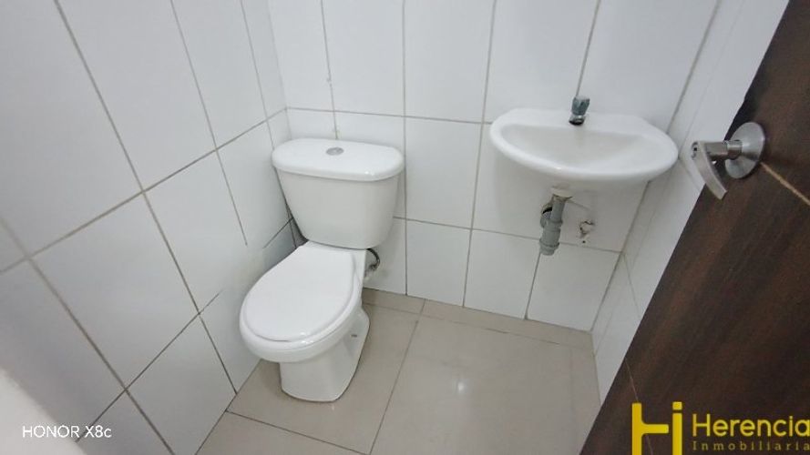 Local en arriendo en Estadio, Medellín, 600 m² · foto 9 de 24