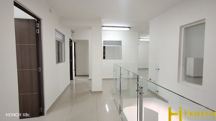 Local en arriendo en Estadio, Medellín, 600 m² · foto 17 de 24