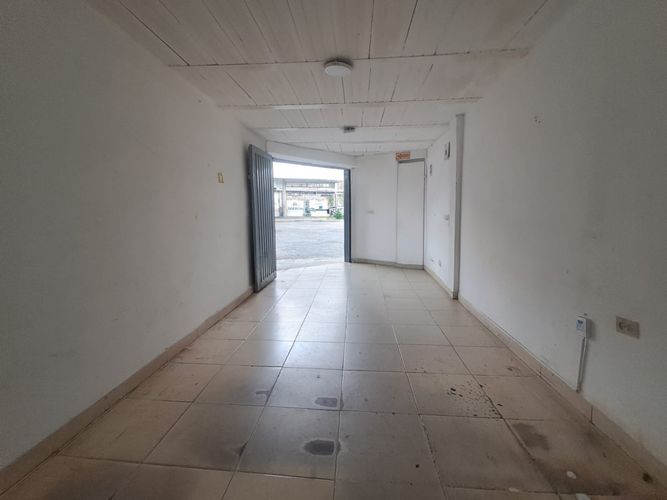 Local en arriendo en Sector Plaza De Bolivar, Pereira, 25 m² · foto 3 de 8