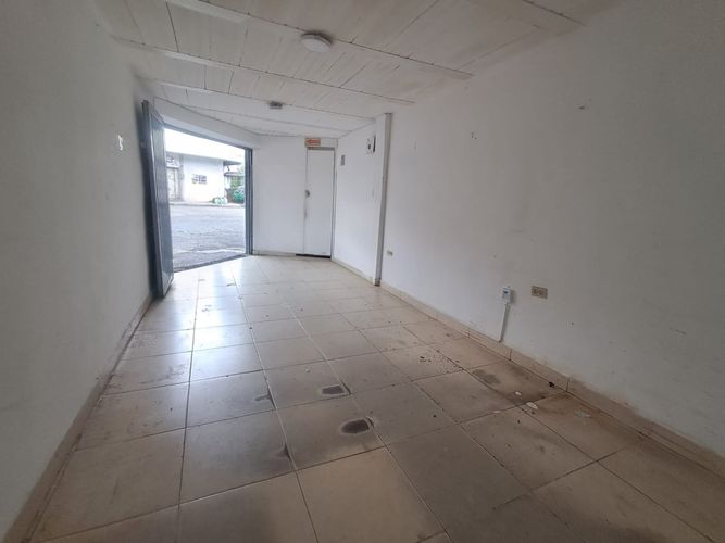 Local en arriendo en Sector Plaza De Bolivar, Pereira, 25 m² · foto 4 de 8