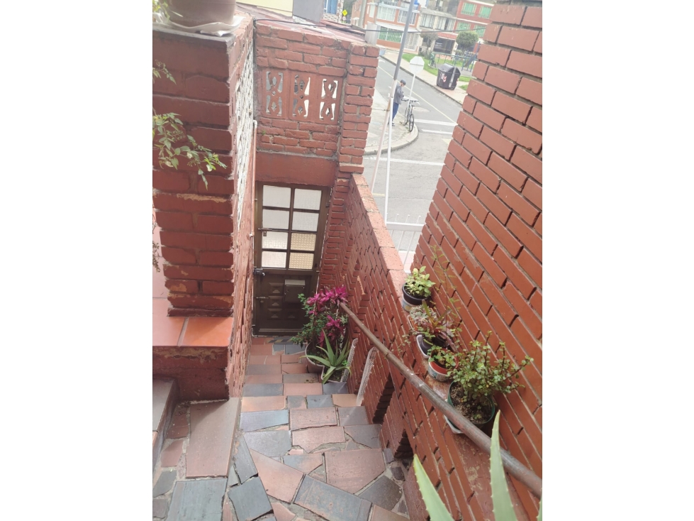 Casa en venta en La Española, Bogotá · foto 7 de 24