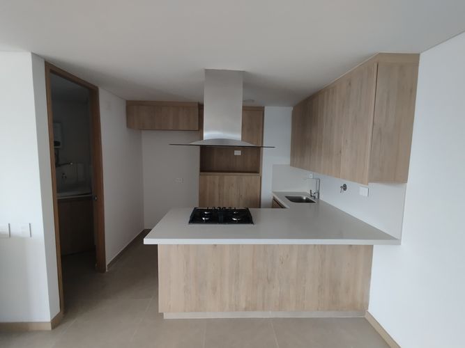 Apartamento de 2 alcobas en arriendo en El Poblado, Medellín, 96 m² · foto 10 de 20