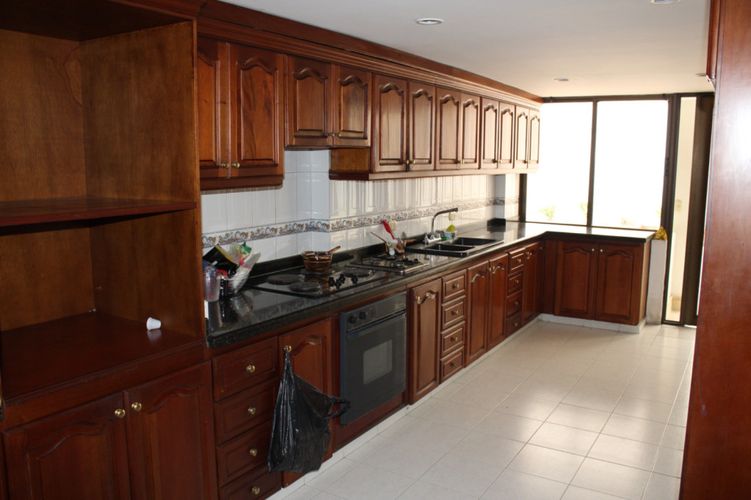 Apartamento de 5 alcobas en venta en Cristales, Cali, 439 m² · foto 2 de 18