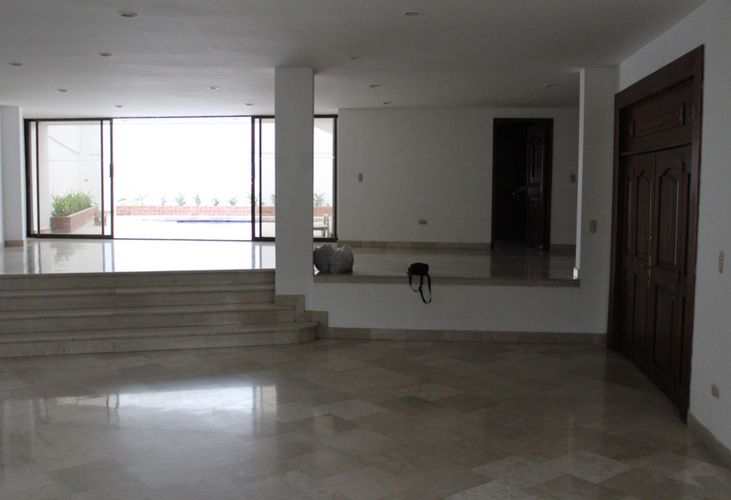 Apartamento de 5 alcobas en venta en Cristales, Cali, 439 m² · foto 5 de 18