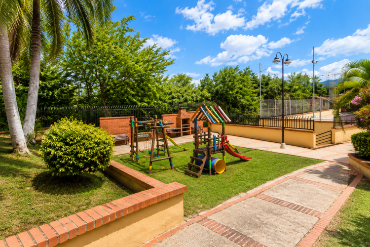 Casa de 4 alcobas en venta en La Trinidad, Floridablanca, 227 m² · foto 9 de 14