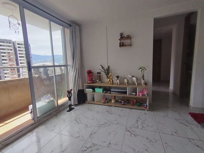 Apartamento de 3 alcobas en venta en San Gabriel, Bello, 55 m² · foto 2 de 23