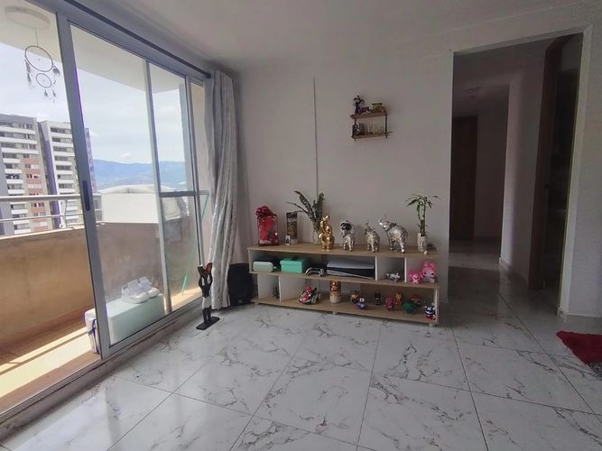 Apartamento de 3 alcobas en venta en San Gabriel, Bello, 55 m² · foto 8 de 23