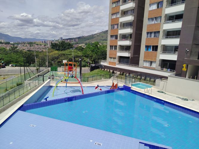 Apartamento de 3 alcobas en venta en San Gabriel, Bello, 55 m² · foto 14 de 23