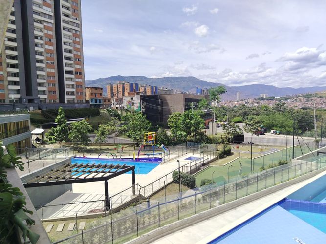Apartamento de 3 alcobas en venta en San Gabriel, Bello, 55 m² · foto 19 de 23