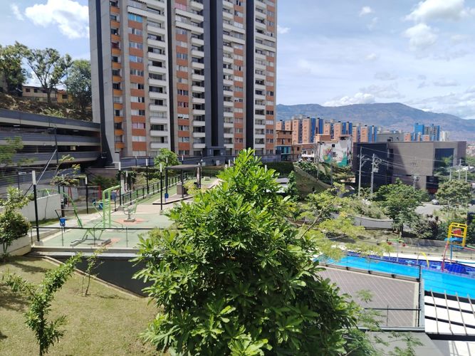 Apartamento de 3 alcobas en venta en San Gabriel, Bello, 55 m² · foto 20 de 23
