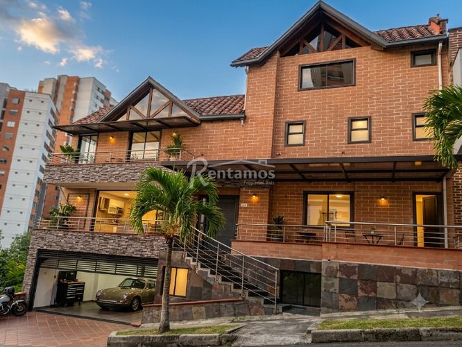 Casa de 4 alcobas en venta en La Doctora, Sabaneta, 520 m² · foto 2 de 15