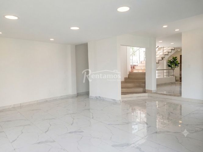 Casa de 4 alcobas en venta en La Doctora, Sabaneta, 520 m² · foto 3 de 15