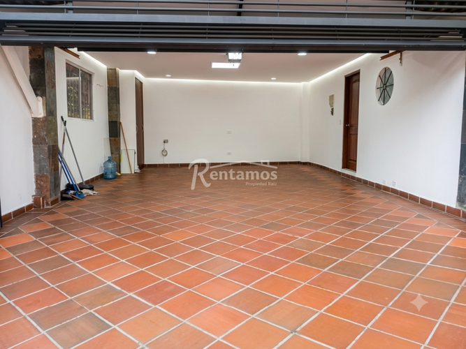 Casa de 4 alcobas en venta en La Doctora, Sabaneta, 520 m² · foto 12 de 15