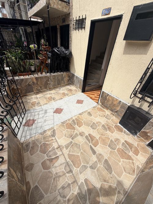 Casa de 2 alcobas en venta en Ciudadela Floralia, Cali, 64 m² · foto 2 de 20