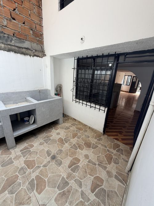 Casa de 2 alcobas en venta en Ciudadela Floralia, Cali, 64 m² · foto 10 de 20