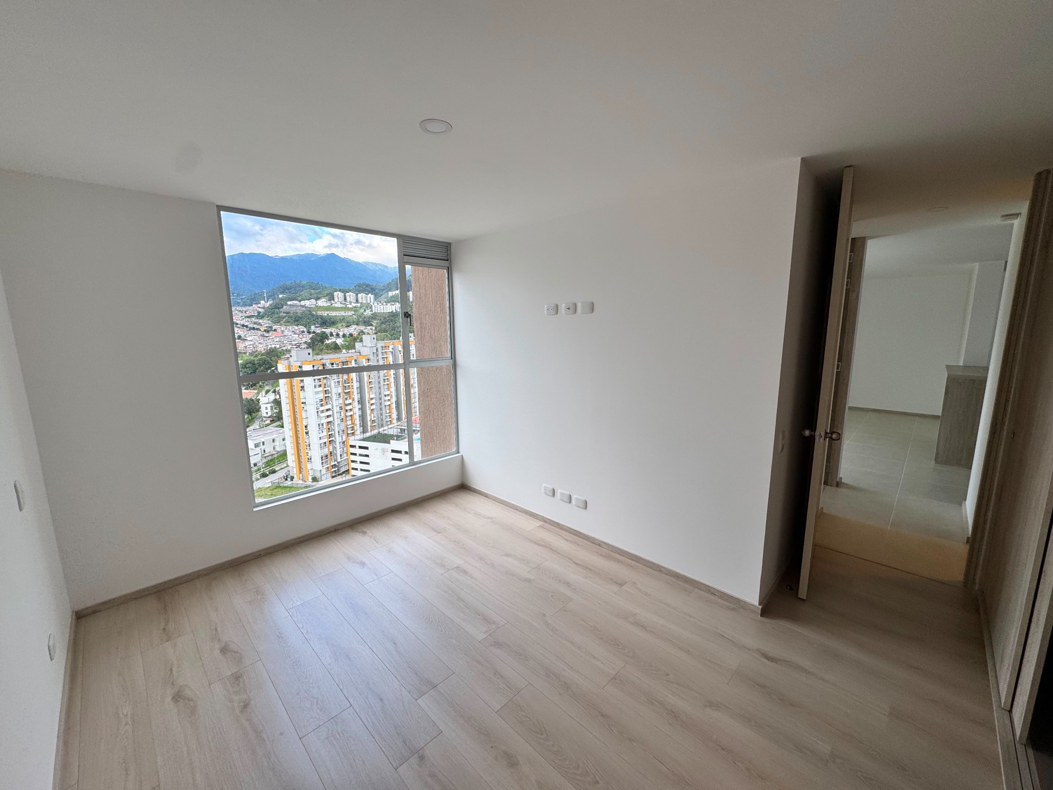 Apartamento en venta en Baja Suiza, Manizales · foto 8 de 16